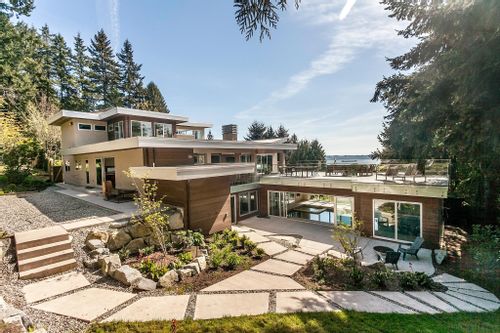 3865 SOUTHRIDGE AVENUE Bayridge West Vancouver V7V 3H9 $5,880,000